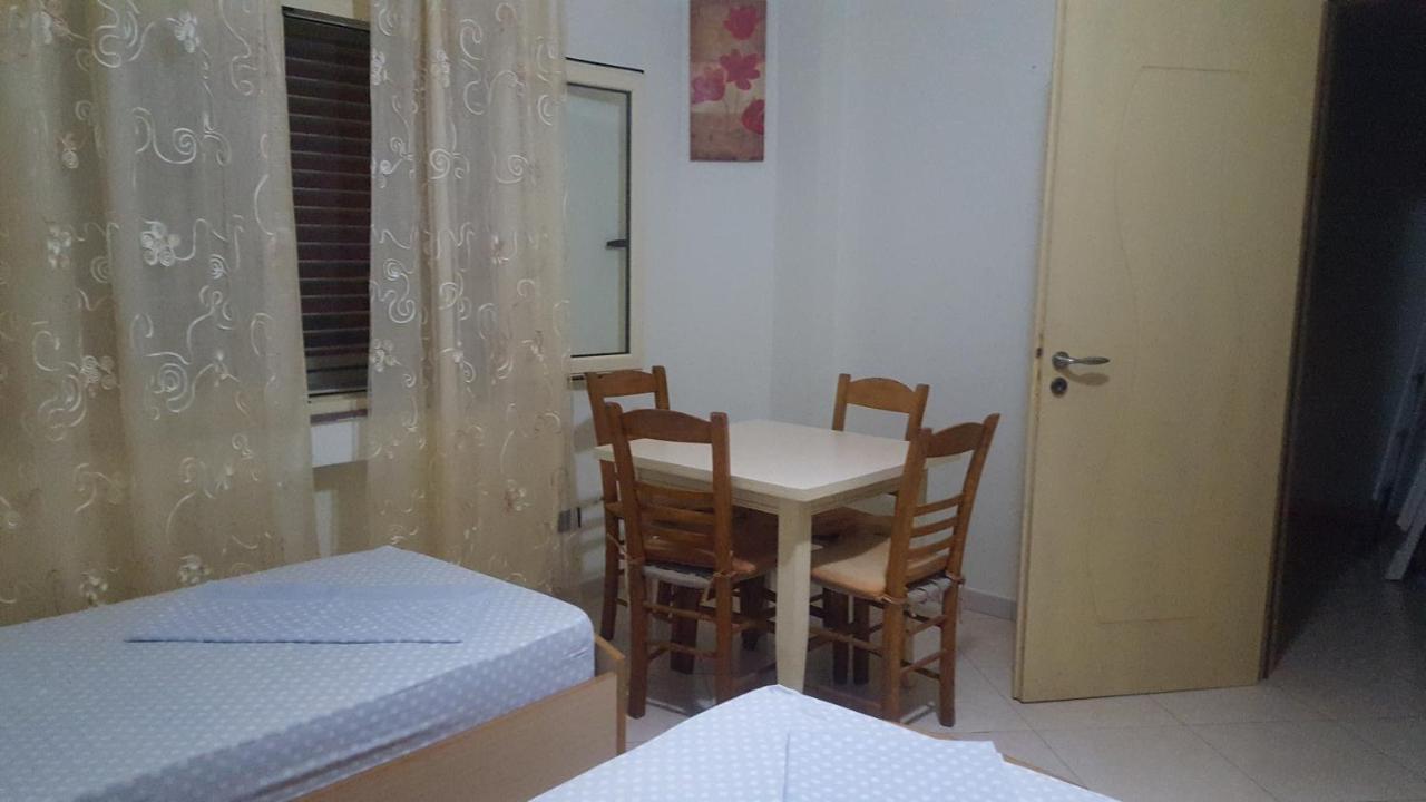Villa Elvis Guesthouse Orikum Zewnętrze zdjęcie